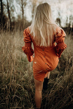 Load image into Gallery viewer, Colour: Orange